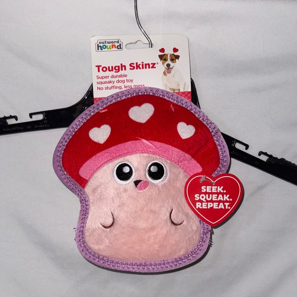 Outward Hound Tough Skinz Mushroom Dog Toy Valentine’s Day